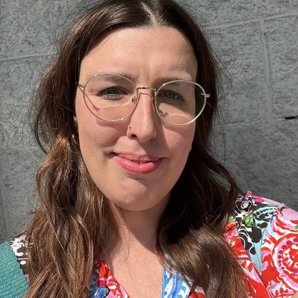 Meet your Posher, Liz